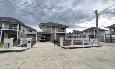 For sale 3 bedrooms house in San Kamphaeng, Chiang Mai