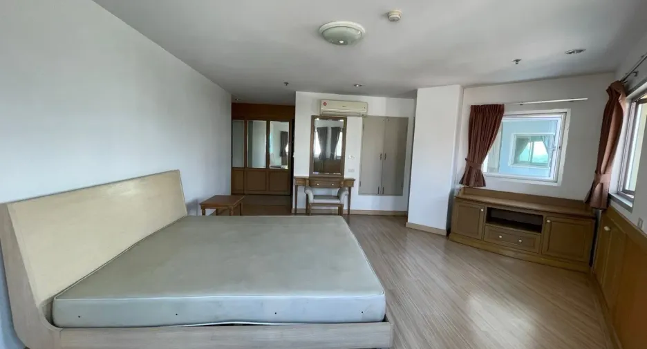 À louer 3 chambres appartement à Khlong Toei, Bangkok