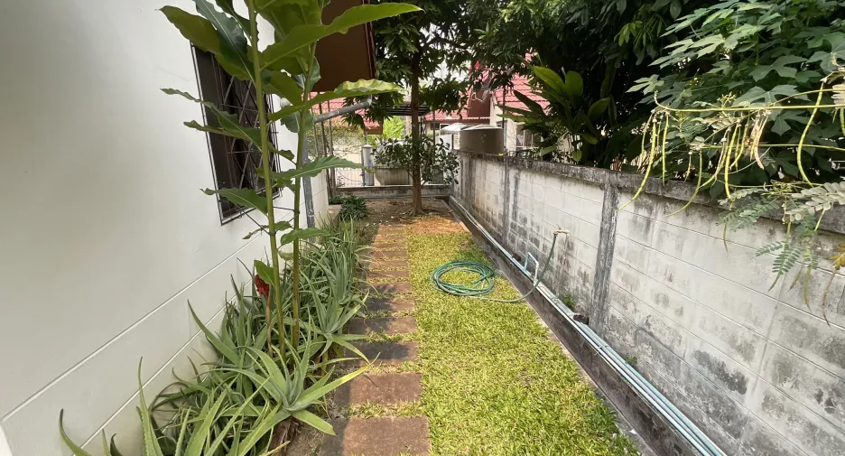 Villa zum Kauf mit 4 Zimmer in Mueang Chiang Mai, Chiang Mai