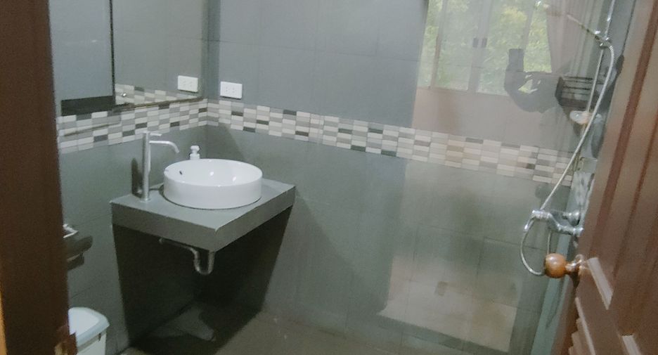 Casa adosada en alquiler de 2 habitaciones en Kathu, Phuket