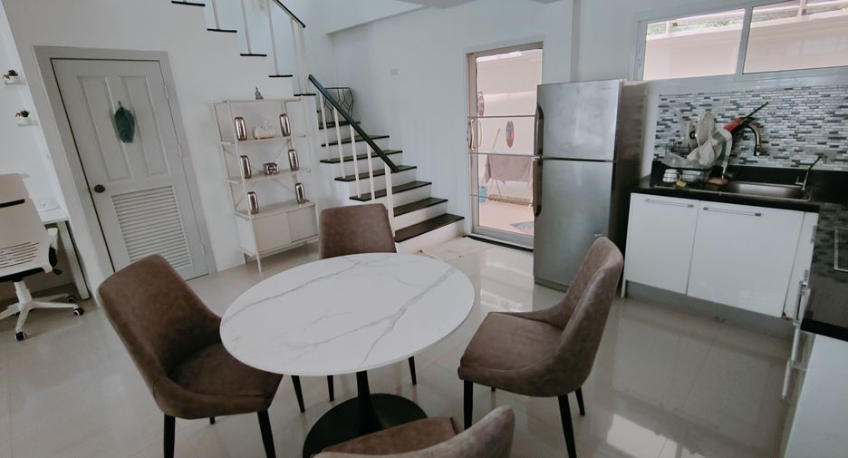 Casa adosada en alquiler de 2 habitaciones en Kathu, Phuket