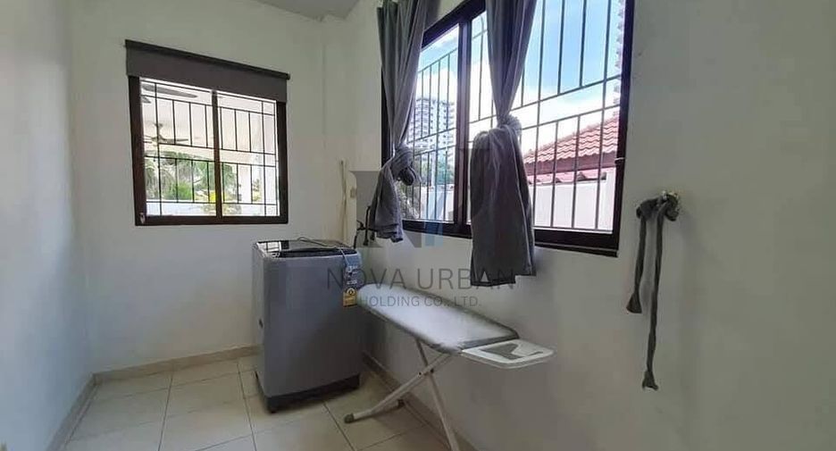 For rent 4 bedrooms house in Jomtien, Pattaya