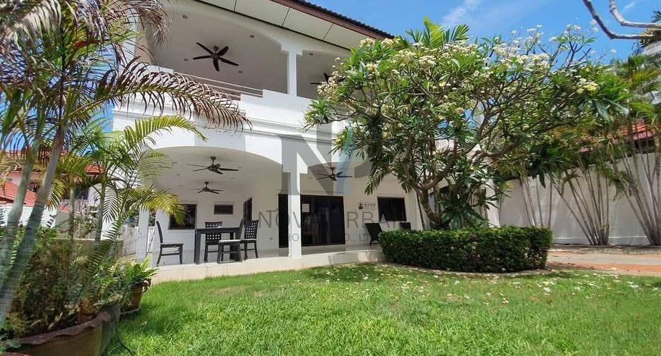 For rent 4 bedrooms house in Jomtien, Pattaya