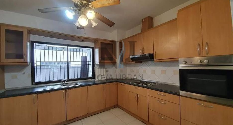 For rent 4 bedrooms house in Jomtien, Pattaya