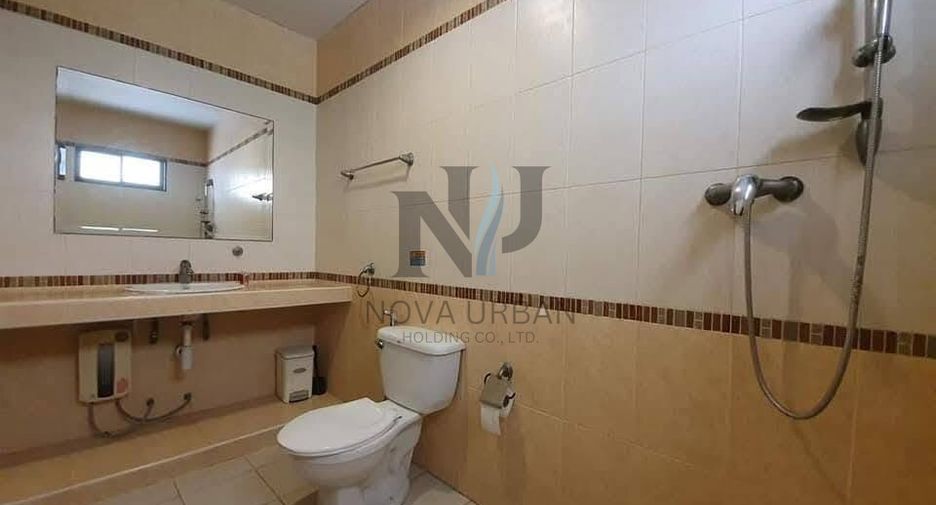 For rent 4 bedrooms house in Jomtien, Pattaya