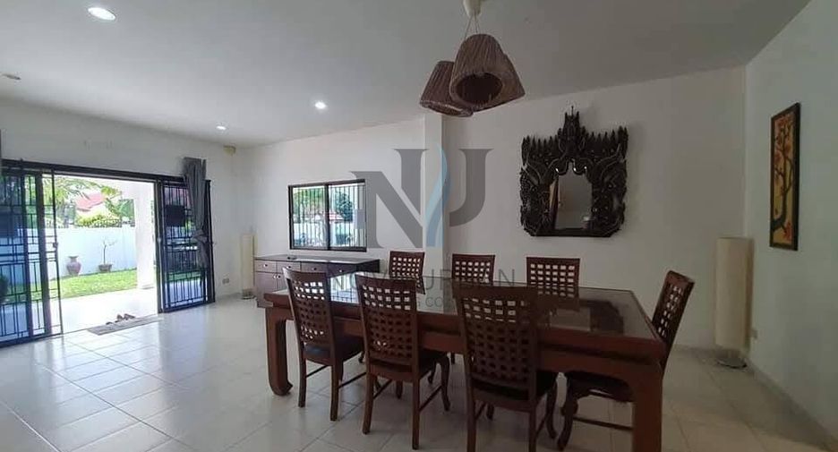 For rent 4 bedrooms house in Jomtien, Pattaya