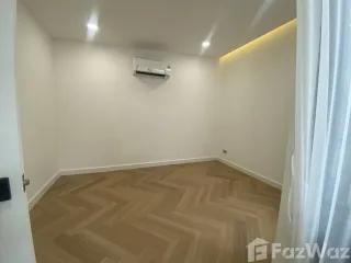 Casa adosada en venta de 3 habitaciones en Watthana, Bangkok