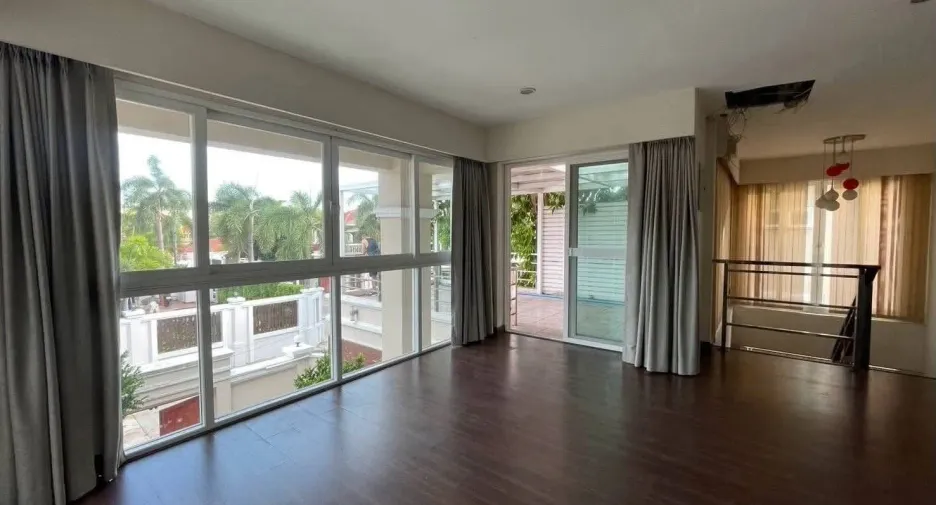 For sale 3 bedrooms house in Bang Lamung, Chonburi