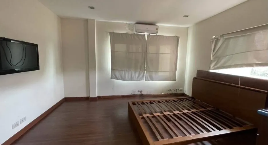 For sale 3 bedrooms house in Bang Lamung, Chonburi