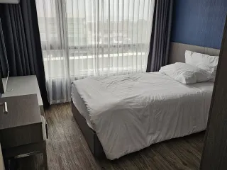 出售 和 出租 2 卧室 公寓 在 Si Racha, Chon Buri
