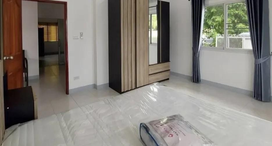 Haus zur Miete mit 4 Zimmer in Saraphi, Chiang Mai