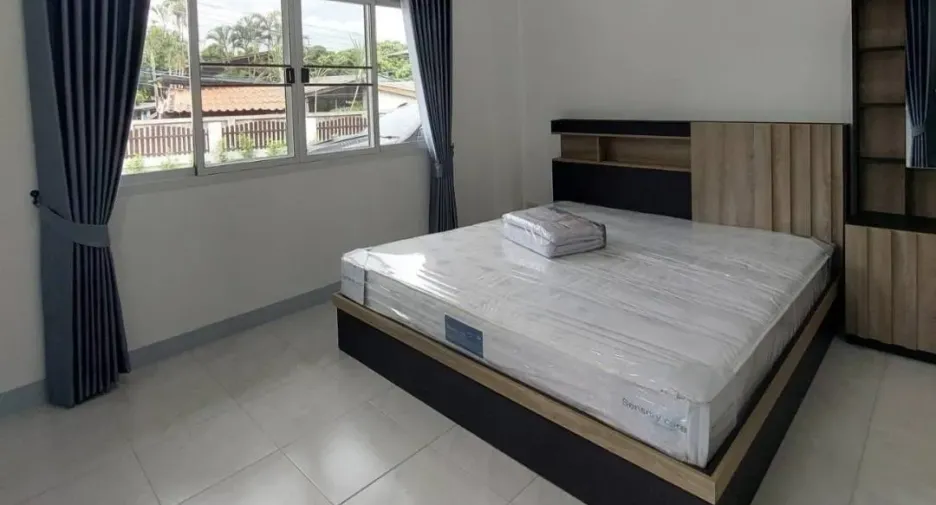 Haus zur Miete mit 4 Zimmer in Saraphi, Chiang Mai