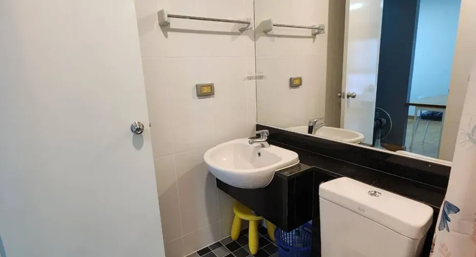Condo en alquiler de estudio en Thon Buri, Bangkok
