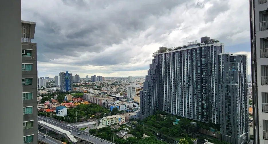 Condo en alquiler de estudio en Thon Buri, Bangkok