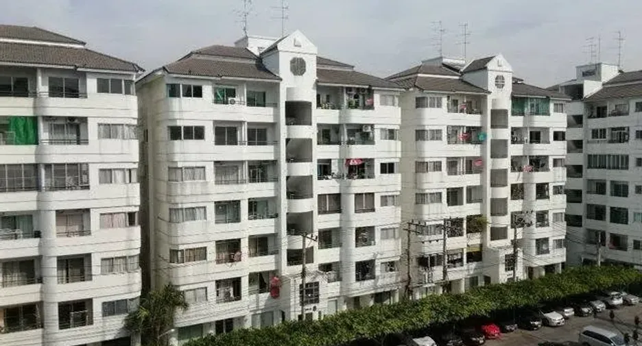Condo en venta de 2 habitaciones en Suan Luang, Bangkok