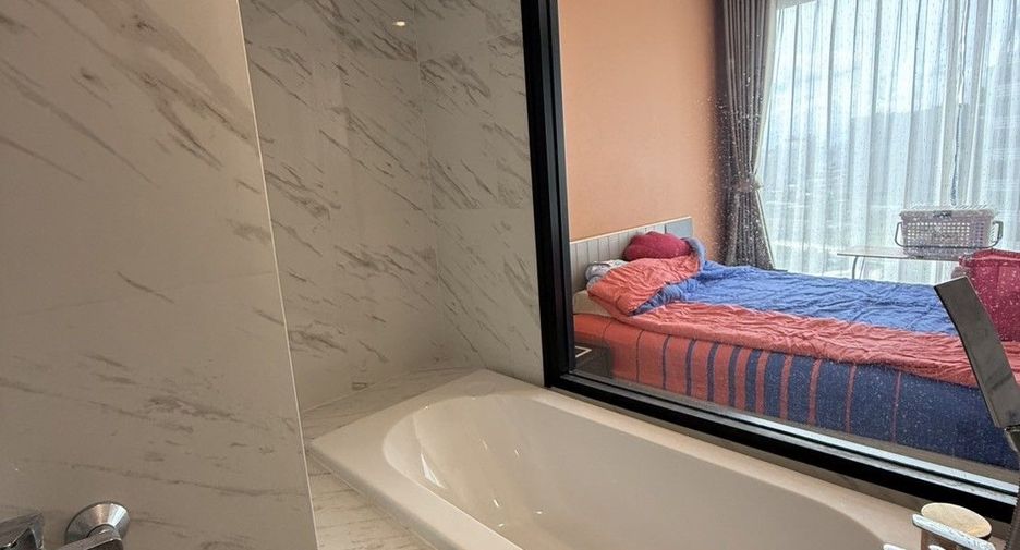 For sale 1 Beds condo in Bang Na, Bangkok