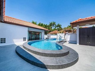 For rent 4 bedrooms house in Huay Yai, Pattaya