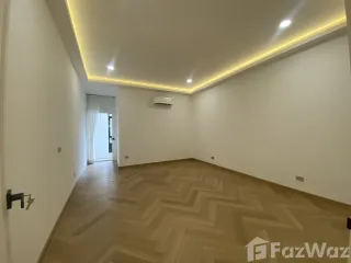 Casa adosada en venta de 3 habitaciones en Watthana, Bangkok