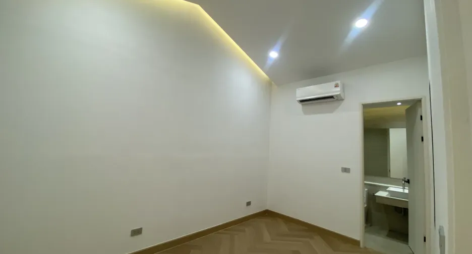 Casa adosada en venta de 3 habitaciones en Watthana, Bangkok