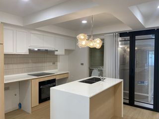 Casa adosada en venta de 3 habitaciones en Watthana, Bangkok