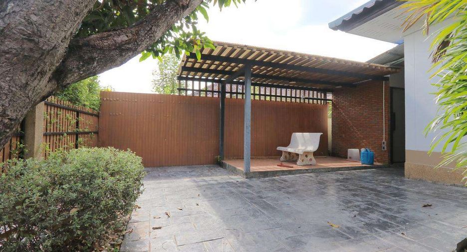 Haus zum Kauf mit 3 Zimmer in Mueang Chiang Mai, Chiang Mai