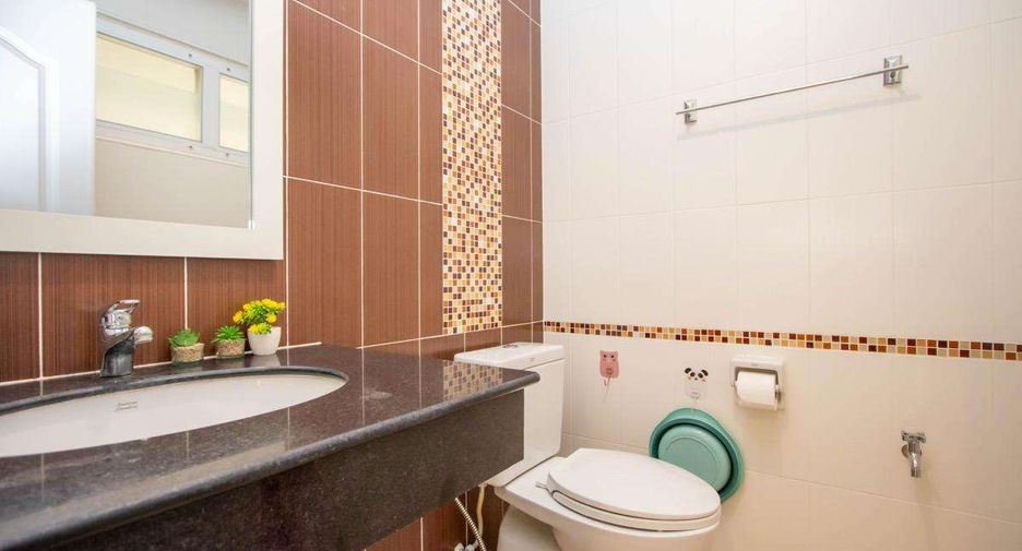 For rent 4 bedrooms house in San Sai, Chiang Mai