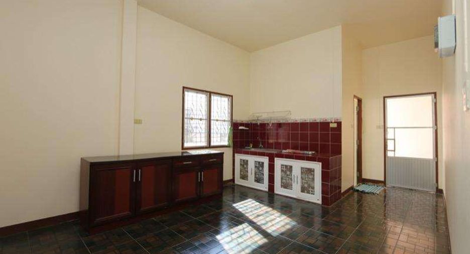 For rent 3 bedrooms house in Mueang Chiang Mai, Chiang Mai