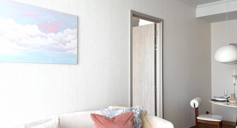 For rent 2 bedrooms condo in Watthana, Bangkok