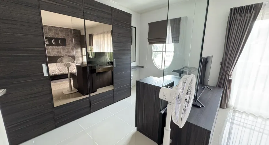 For rent 4 bedrooms house in Thalang, Phuket
