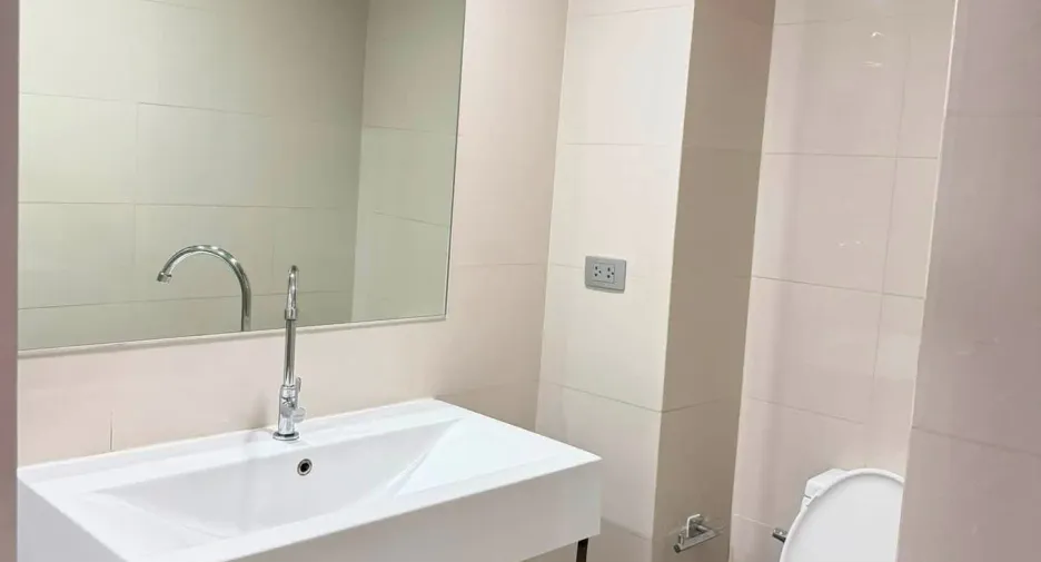 For rent 1 Beds condo in Bang Na, Bangkok