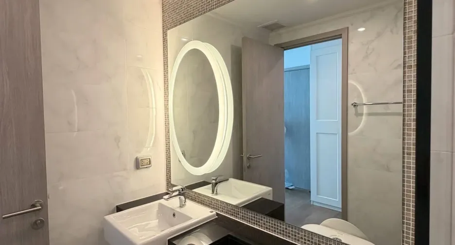Condo en alquiler de 2 habitaciones en Watthana, Bangkok