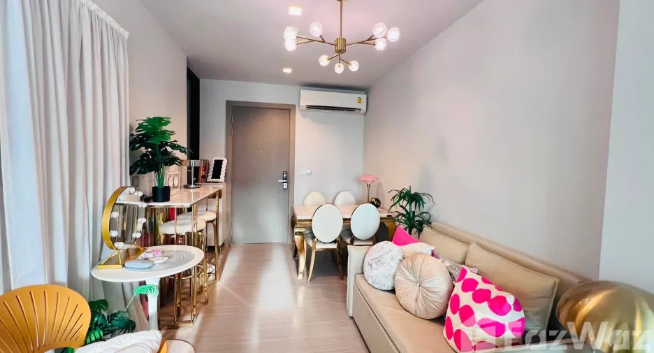 For rent 1 bed condo in Huai Khwang, Bangkok