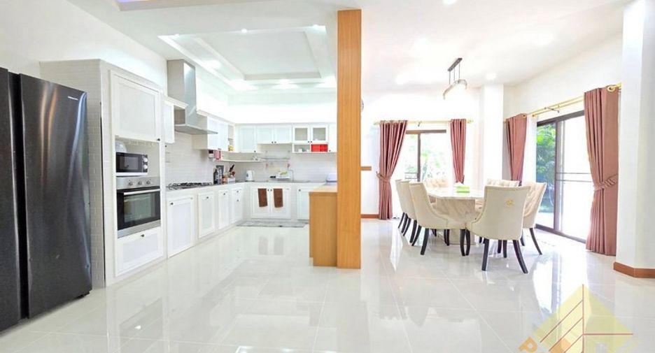 For sale 3 bedrooms house in Bang Lamung, Chonburi