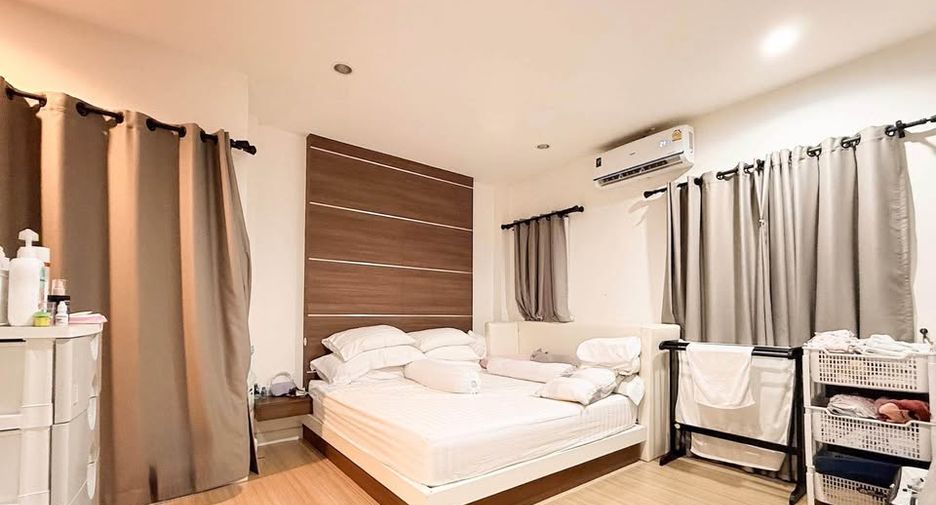 For sale 3 bedrooms house in Bang Lamung, Chonburi