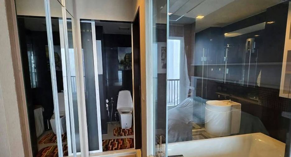 À louer et à vendre 1 chambre condo à Sathon, Bangkok