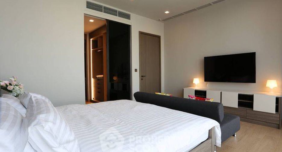 For rent and for sale 2 bedrooms condo in Watthana, Bangkok
