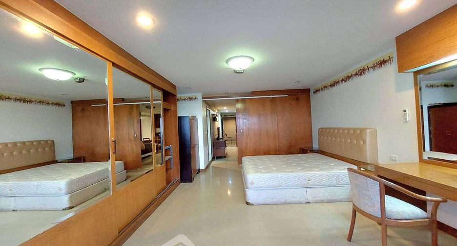 For rent 1 bed condo in Bang Rak, Bangkok