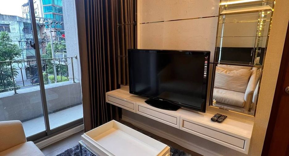 For rent 1 bed condo in Huai Khwang, Bangkok