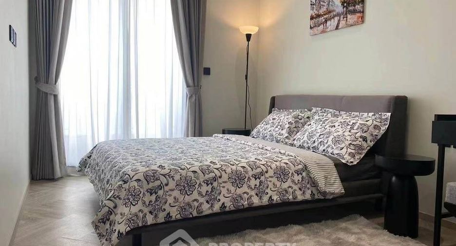 For rent 2 bedrooms condo in Khlong San, Bangkok