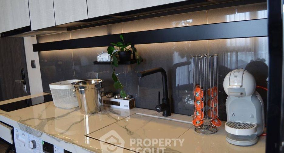 For rent 1 bed condo in Phra Khanong, Bangkok