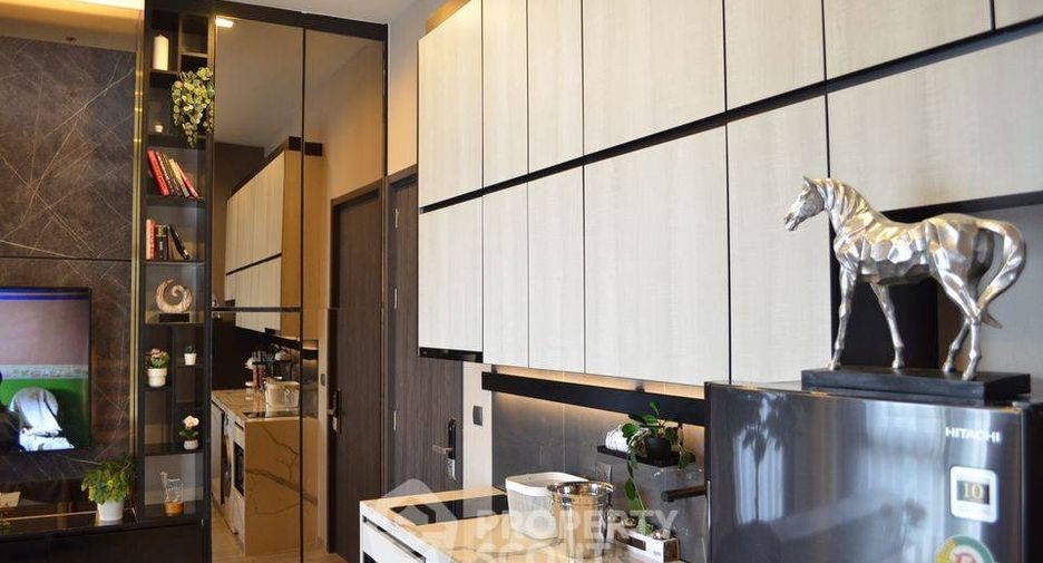 For rent 1 bed condo in Phra Khanong, Bangkok