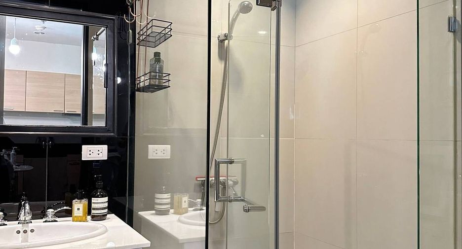 À louer 1 chambre condo à Pathum Wan, Bangkok