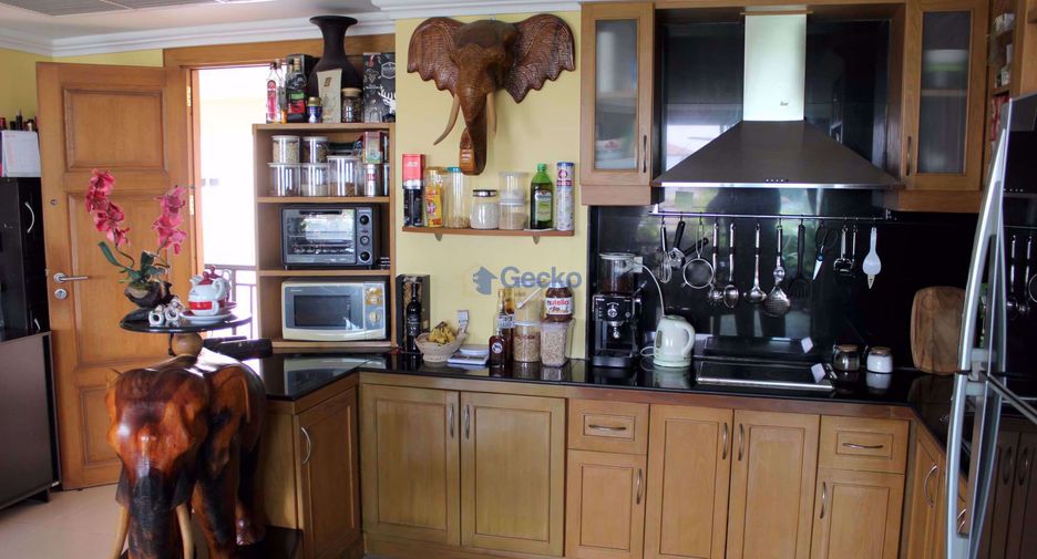 For sale 2 bedrooms condo in Bang Lamung, Chonburi