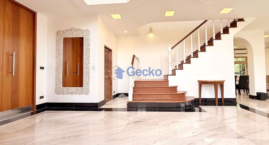 For rent 3 bedrooms house in Na Jomtien, Pattaya