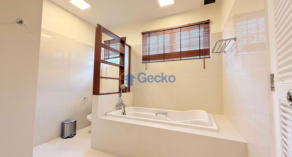For rent 3 bedrooms house in Na Jomtien, Pattaya