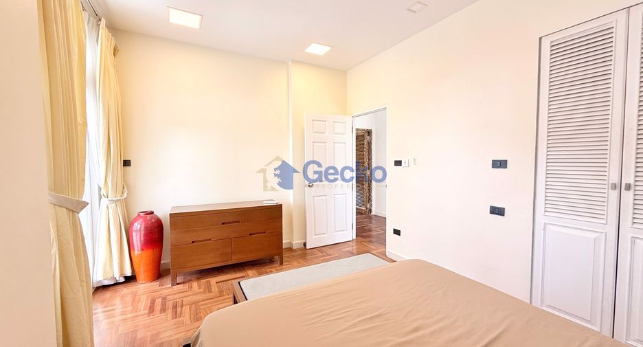 For rent 3 bedrooms house in Na Jomtien, Pattaya