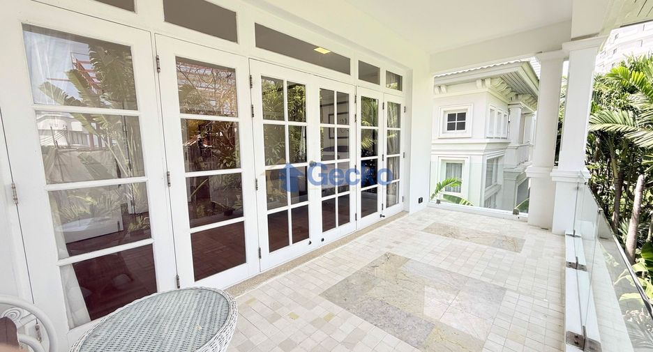 For rent 3 bedrooms house in Na Jomtien, Pattaya