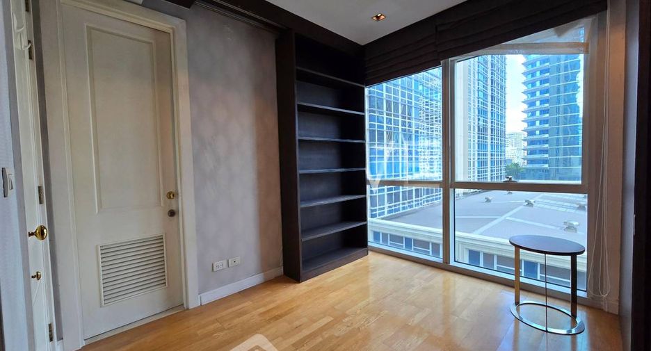 Wohnung zur Miete mit 2 Zimmer in Pathum Wan, Bangkok