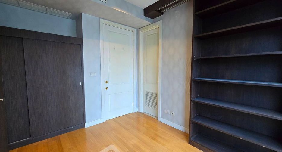 Wohnung zur Miete mit 2 Zimmer in Pathum Wan, Bangkok
