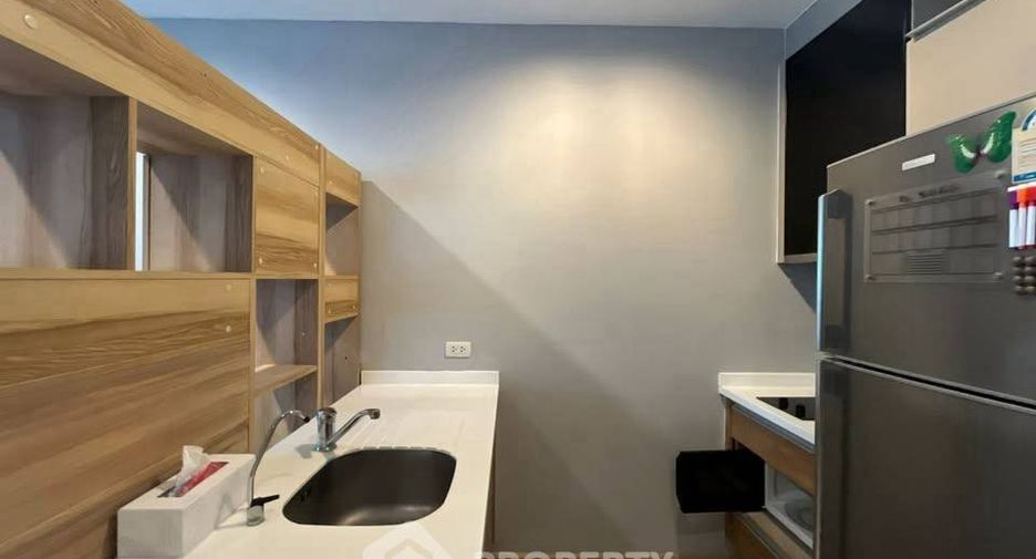 For rent 1 bed condo in Phra Khanong, Bangkok